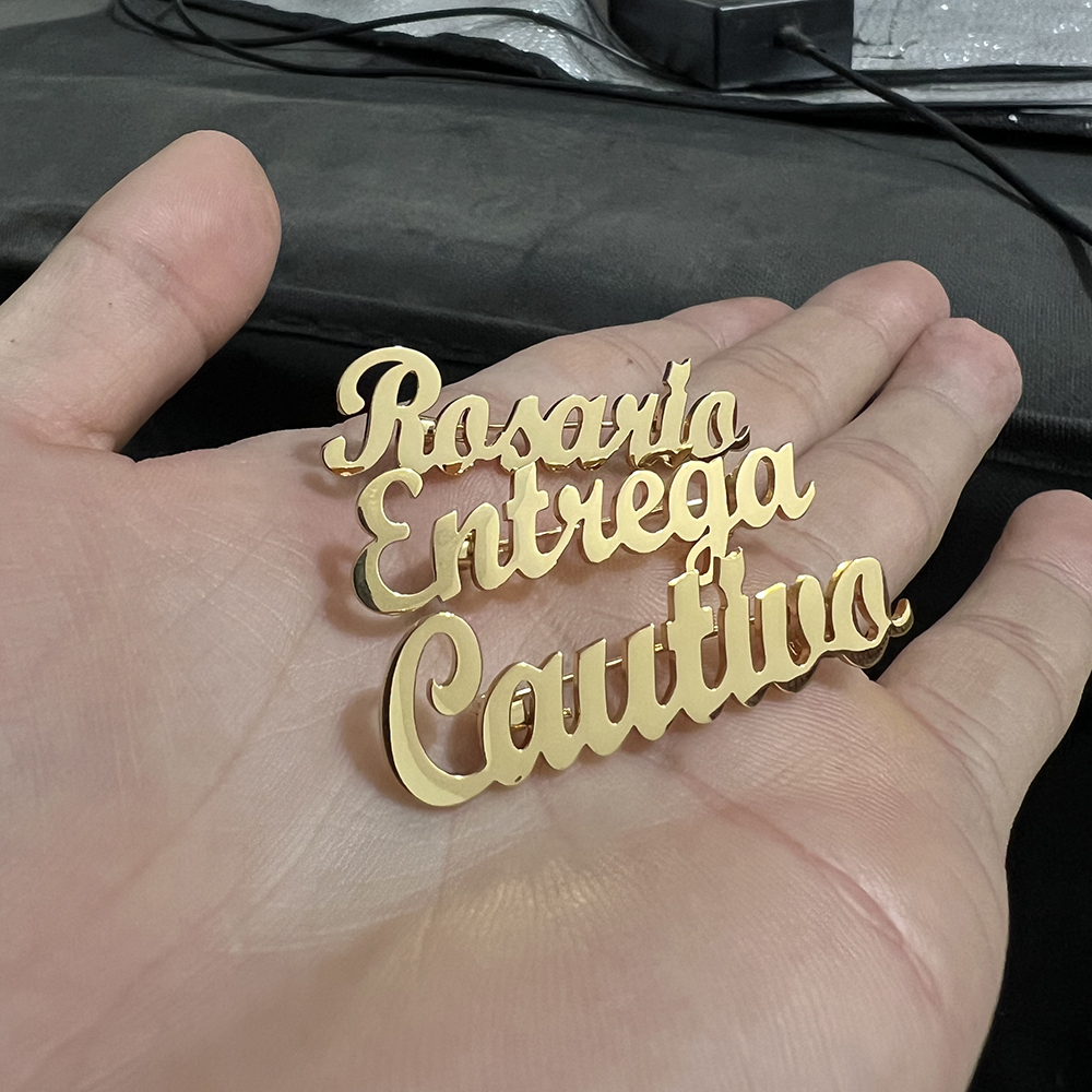 Custom name brooch interwoven  - Embroidery Kaftan avaliação e preço