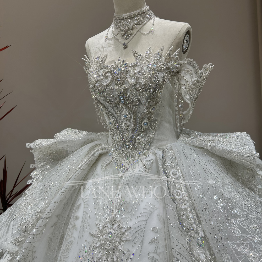 Robes De Mariée Sur Mesure Swe - Embroidery Organza avaliação e preço